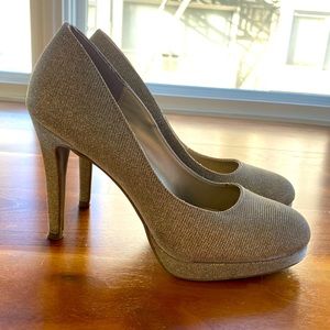 Fioni Night Gold Heels